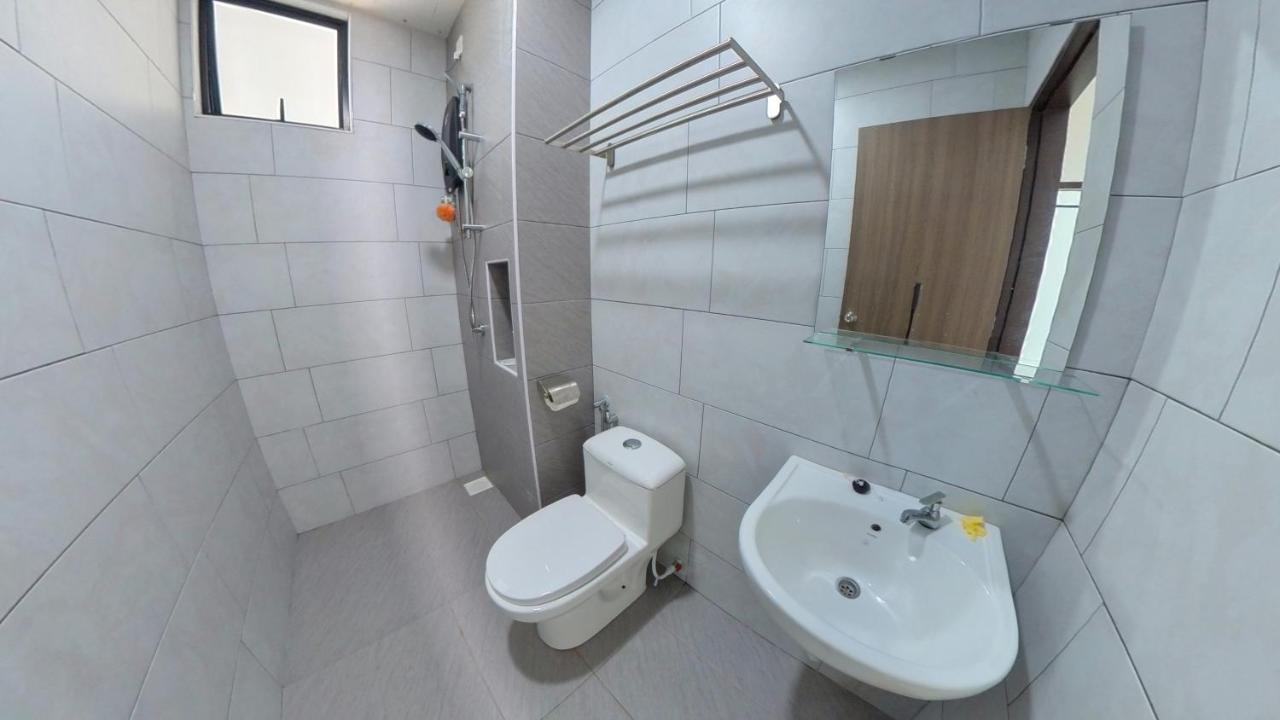 Apartment 2 Parking Comfy Desaru Town Poolnetflix *